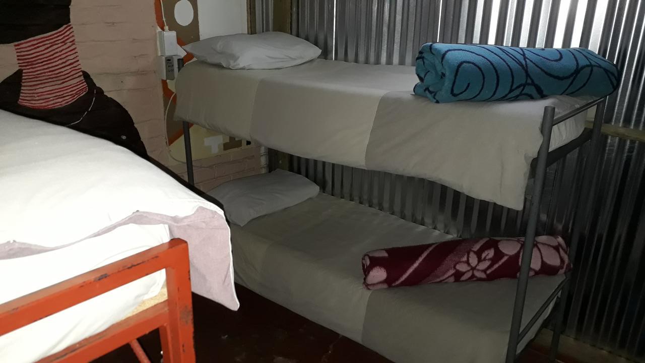 Paljas Backpackers Hotel Potchefstroom Exterior foto