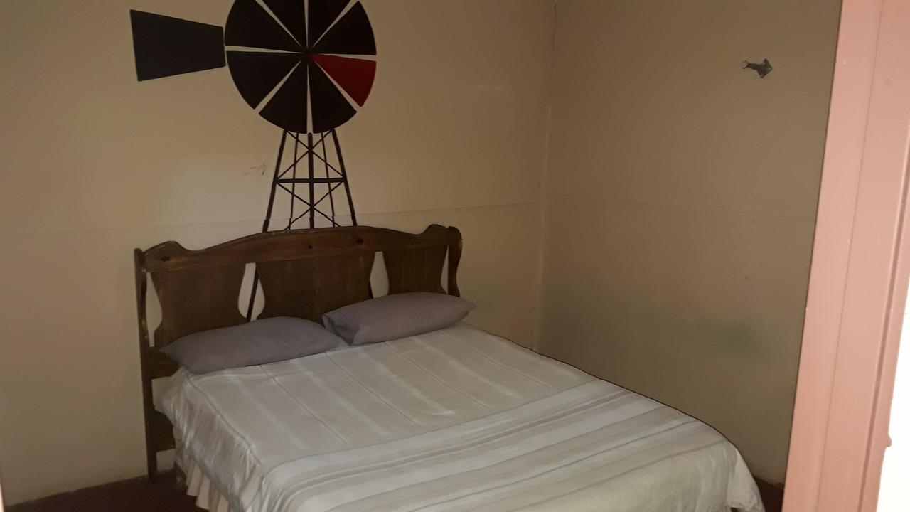 Paljas Backpackers Hotel Potchefstroom Exterior foto